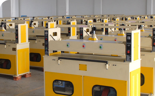 4 Column Cutting Machine-ACF-7805 3